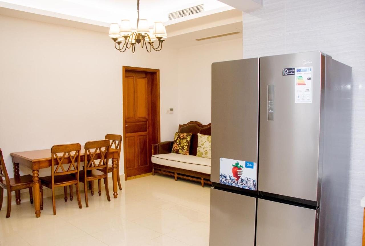 Lark Hotel Dar es Salaam Ngoại thất bức ảnh