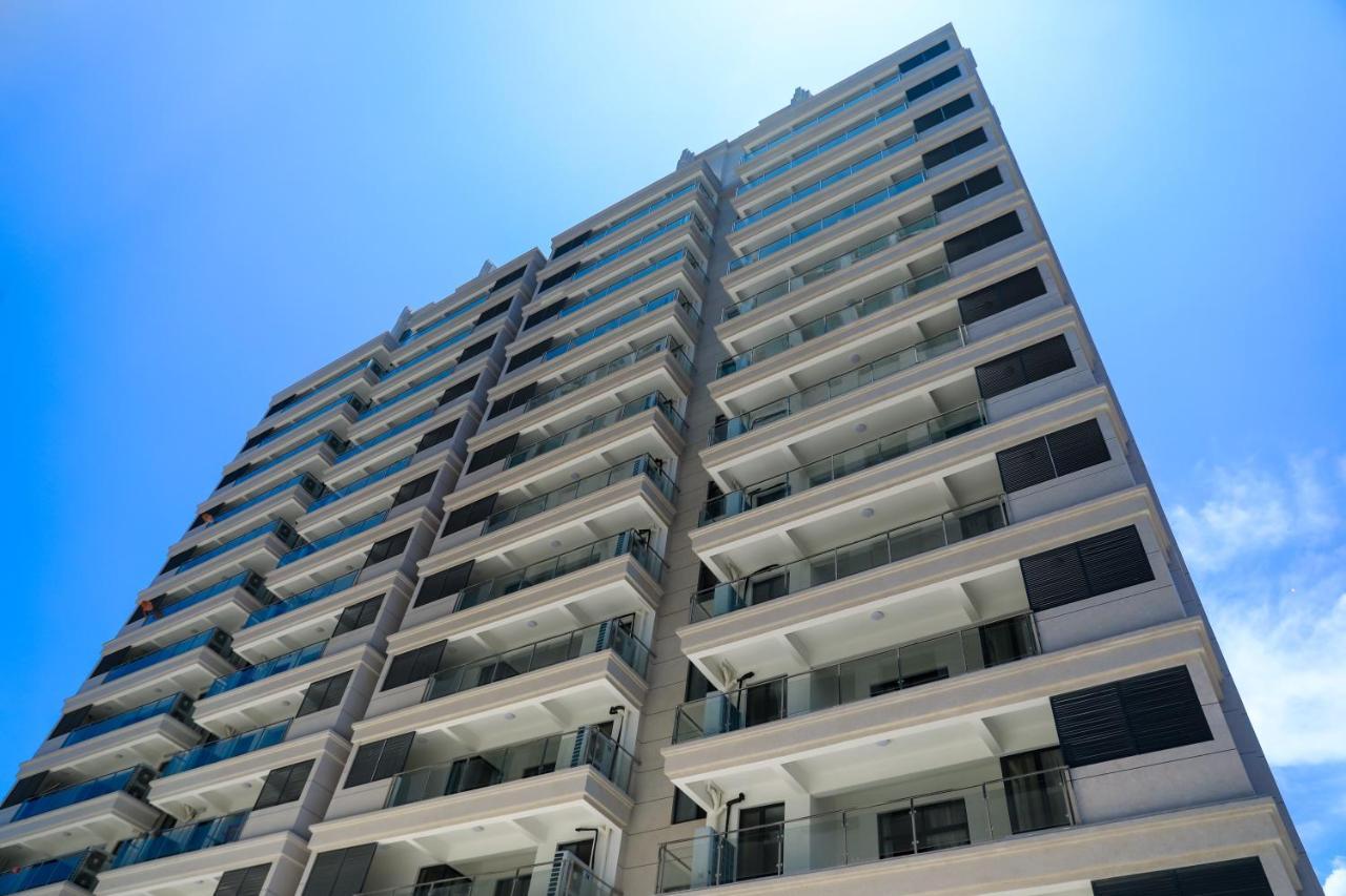 Lark Hotel Dar es Salaam Ngoại thất bức ảnh