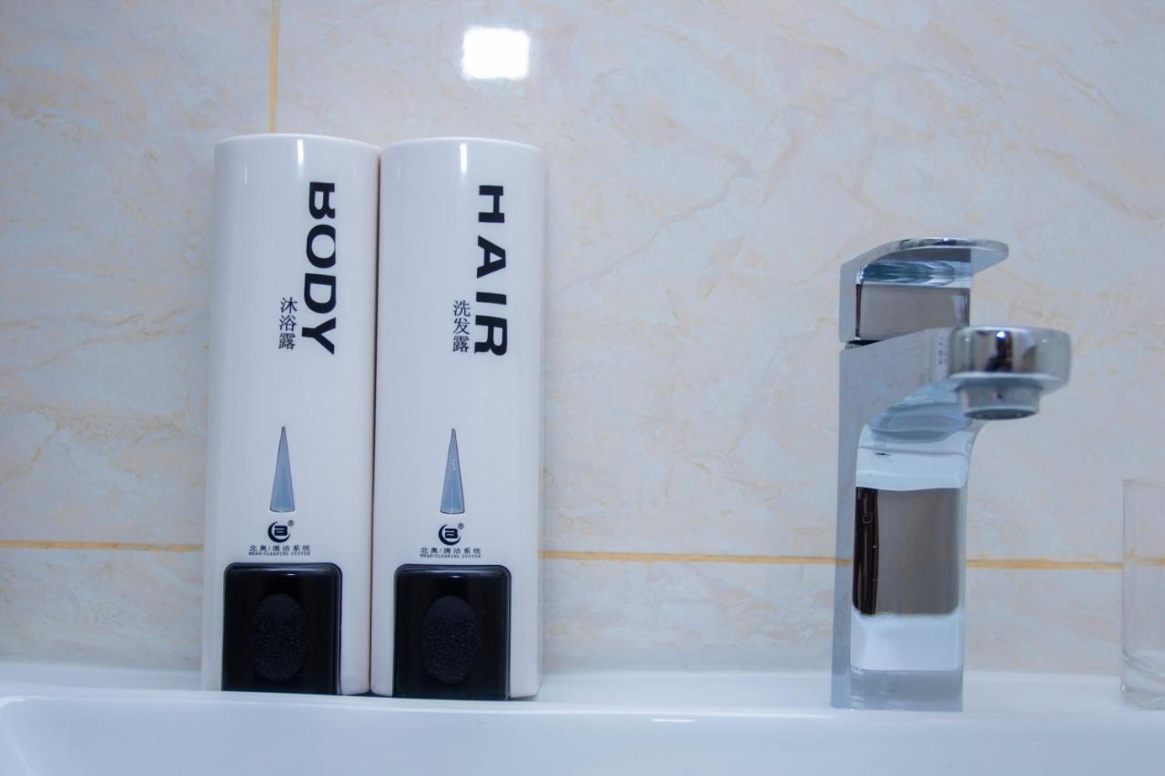 Lark Hotel Dar es Salaam Ngoại thất bức ảnh